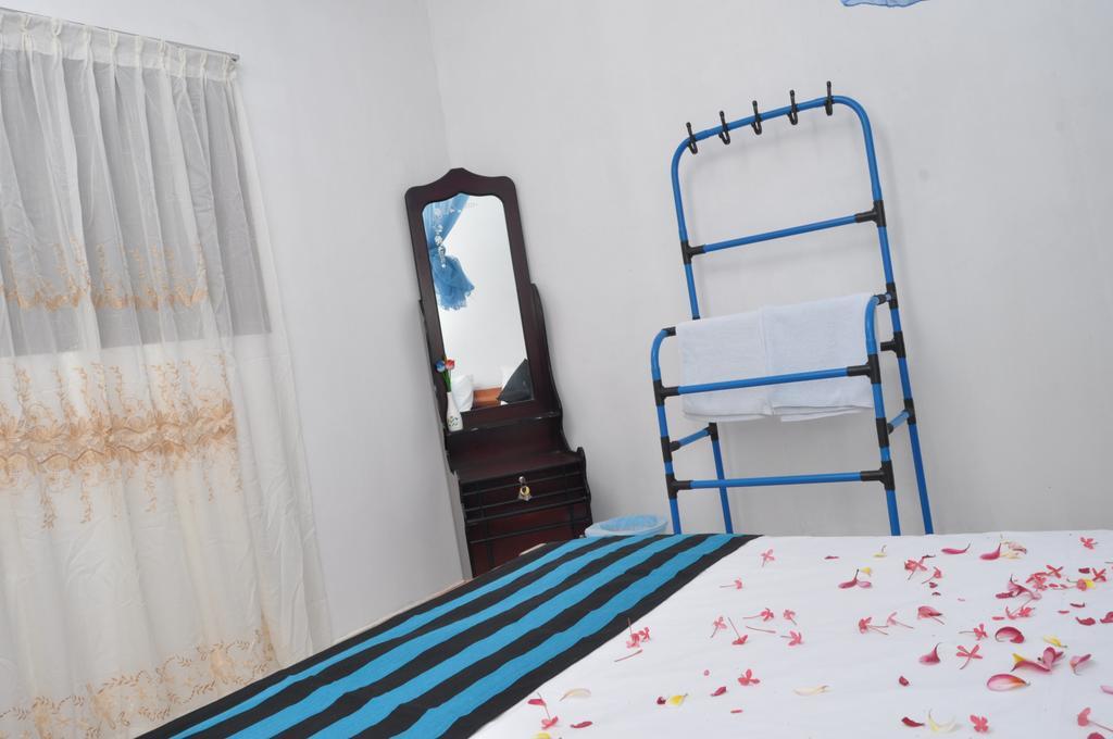 Tms Beach House Negombo Ngoại thất bức ảnh