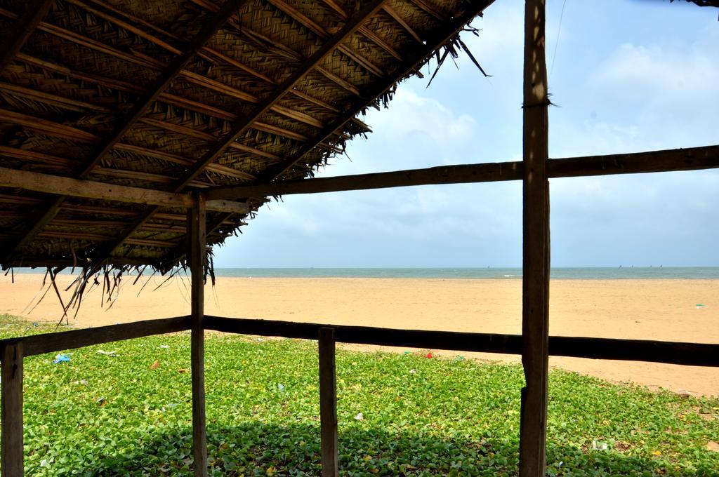 Tms Beach House Negombo Ngoại thất bức ảnh